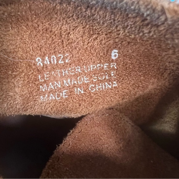 Minnetonka Tan Leather Suede Wedge Shoes Fringe Size 6 Southwestern Rodeo Boho - Picture 12 of 13